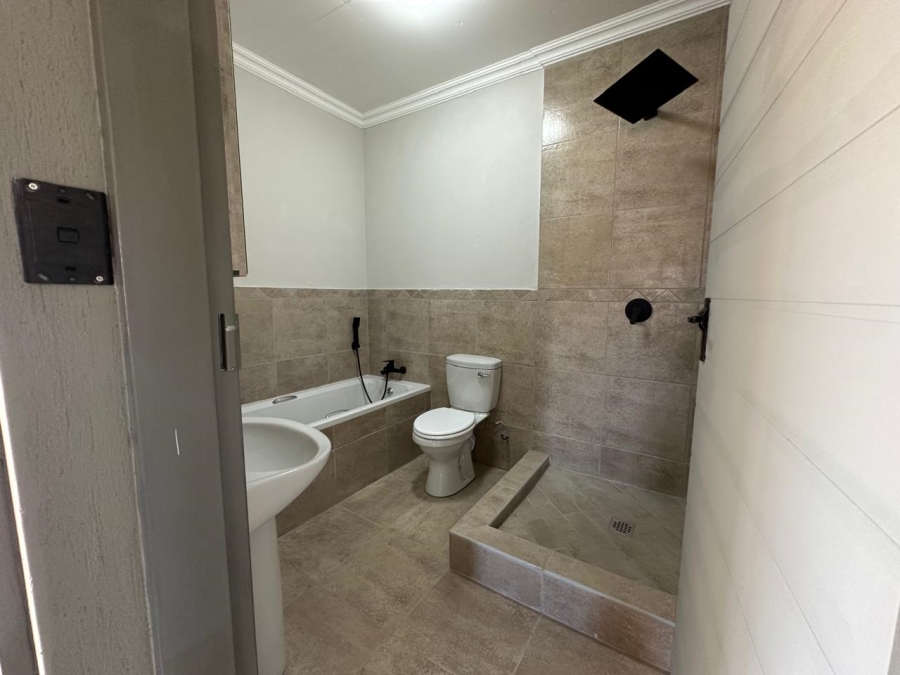 3 Bedroom Property for Sale in Waterval East North West